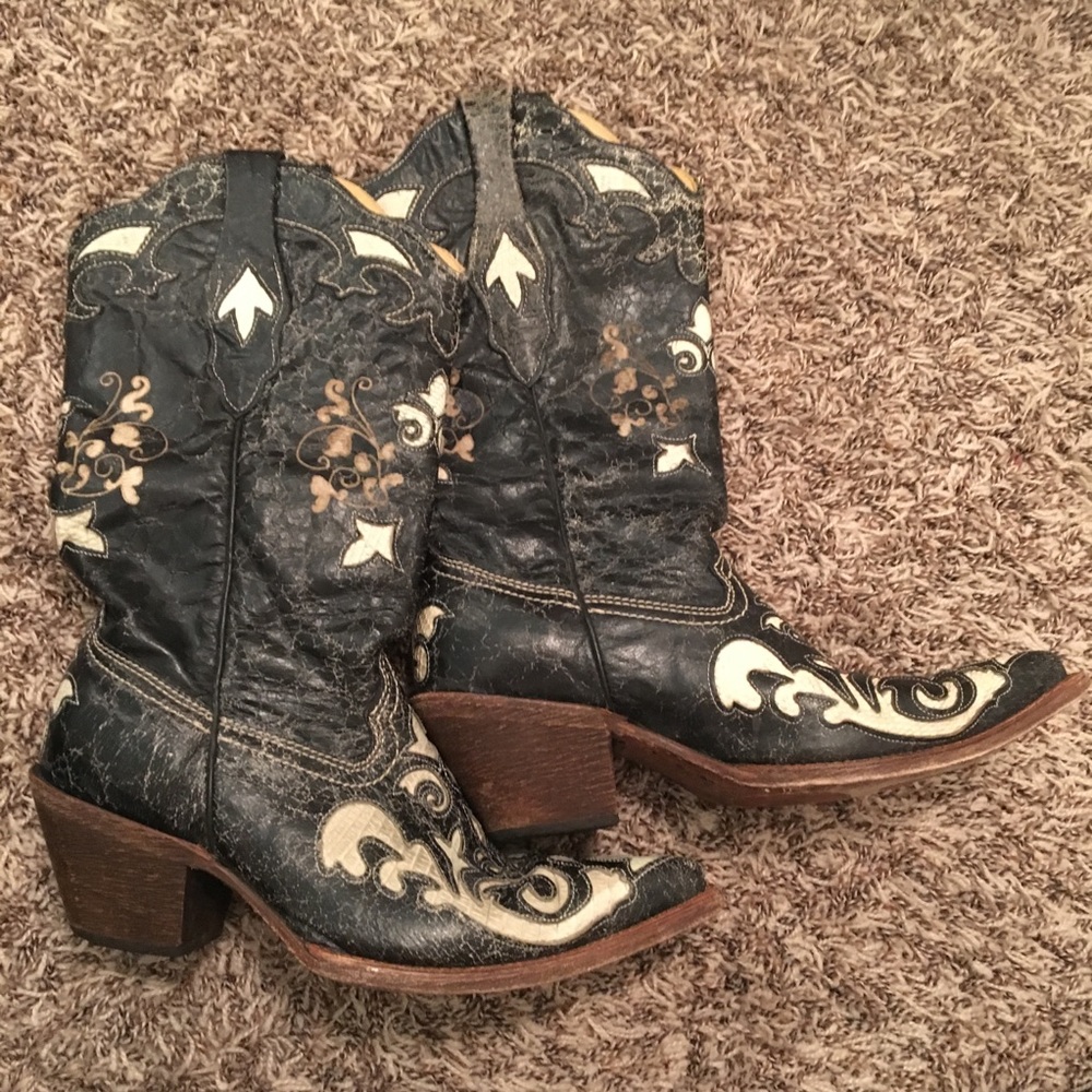 Corral Vintage Boots / Size 6.5